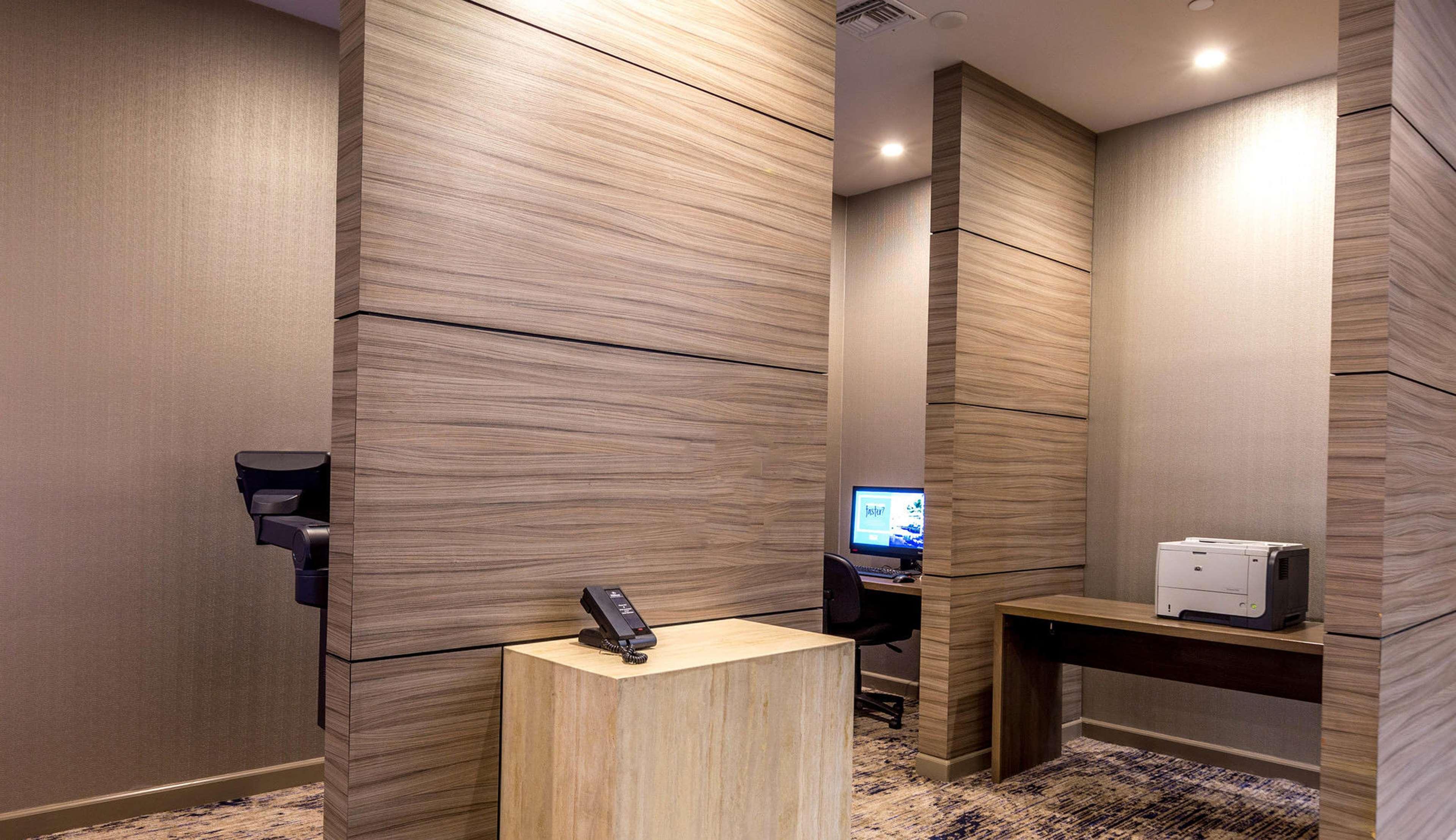 Hilton Los Angeles-Universal City מראה חיצוני תמונה