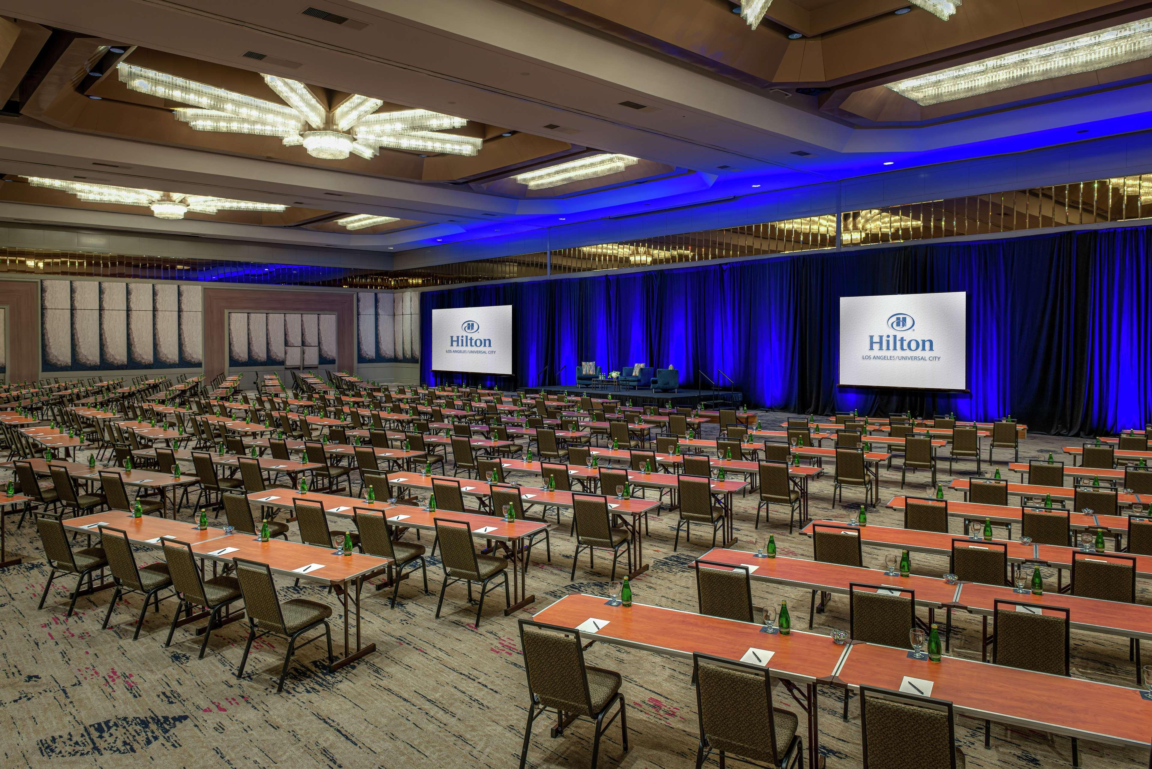 Hilton Los Angeles-Universal City מראה חיצוני תמונה